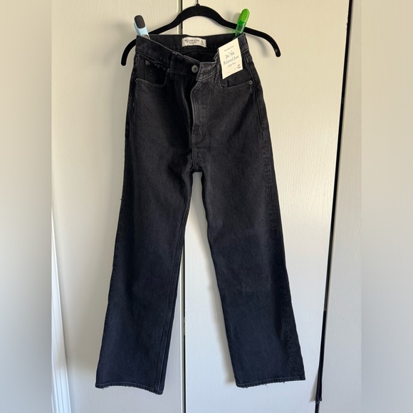 NWT!!!! Abercrombie and Fitch jeans- size 24/00 -90sRelaxed jean - Picture 1 of 8